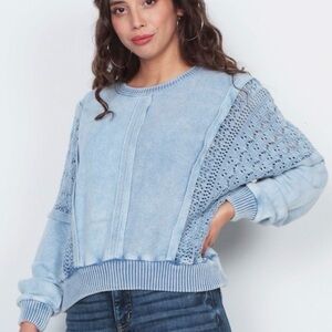 ALTER’D STATE Blue Acid Wash Sweater/Sweatshirt with Textured Sleeves Small